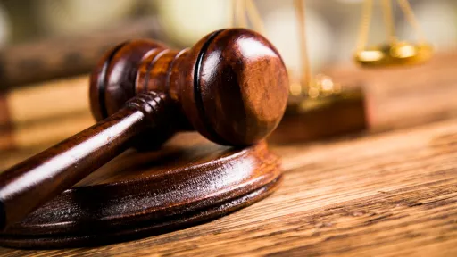 Hợp đồng chuyển nhượng quyền sử dụng đất: Những điều cần lưu ý để tránh mất đất, mất tiền