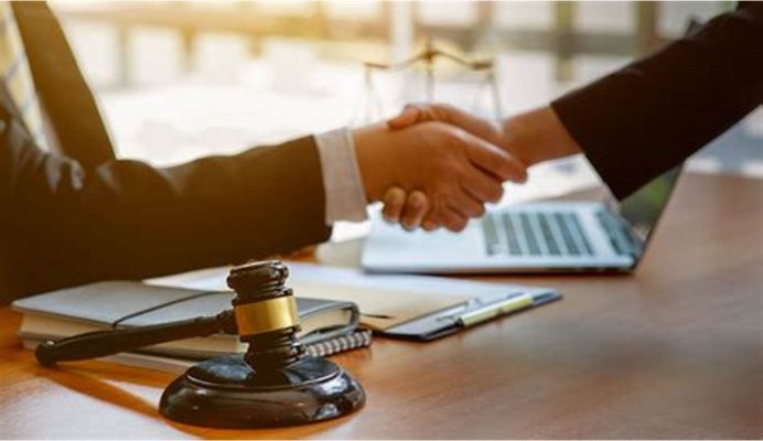 Thủ tục sang tên sổ đỏ: 6 bước cần biết khi chuyển nhượng quyền sử dụng đất