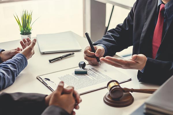 Luật sư Bình Dương tư vấn 24/7 về Điều kiện nuôi con khi ly hôn